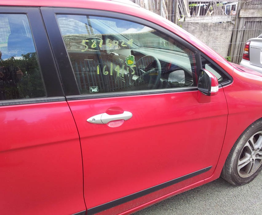 Honda FRV I-VTEC SE door-driver-side-front